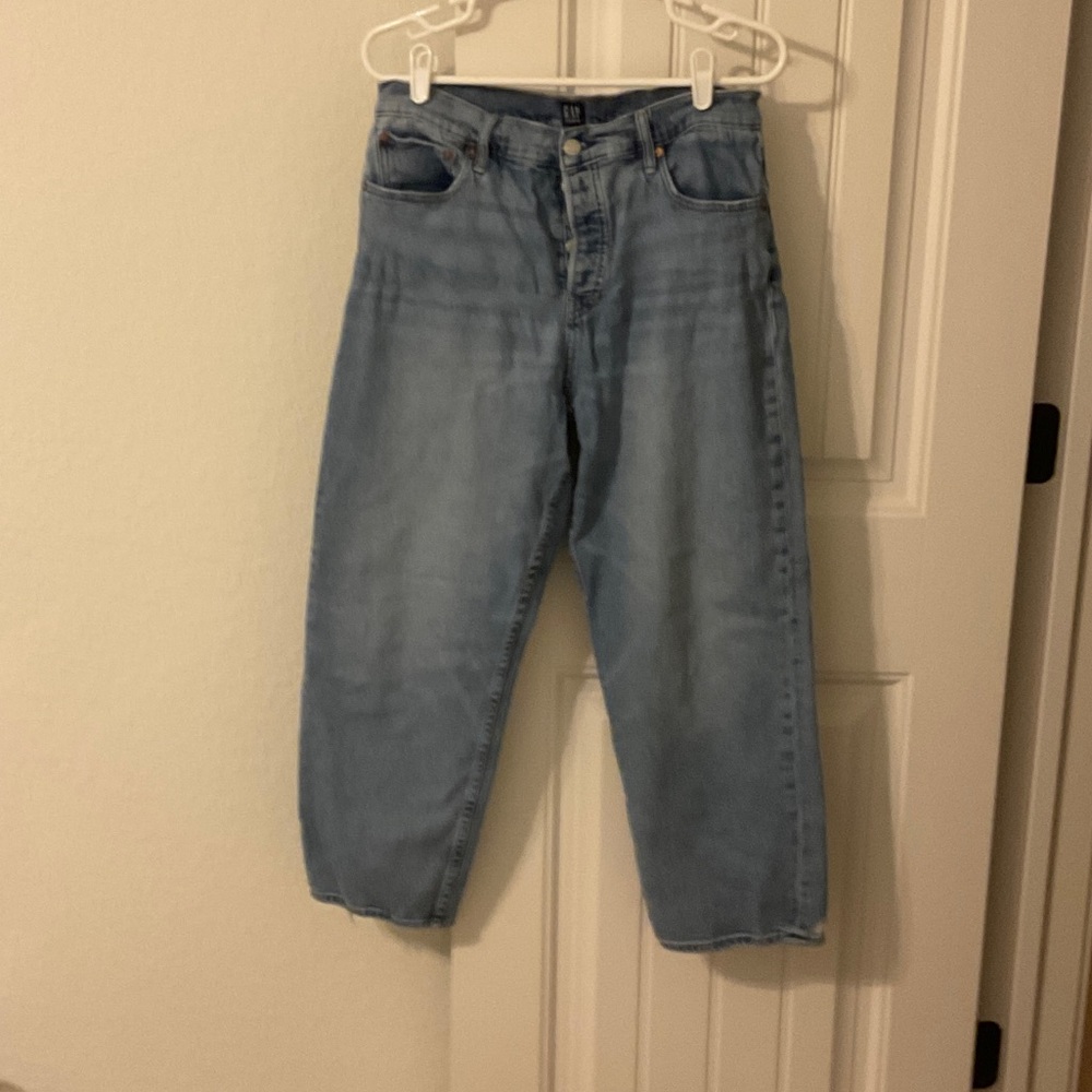 GAP Men's Light Blue Relaxed Jeans